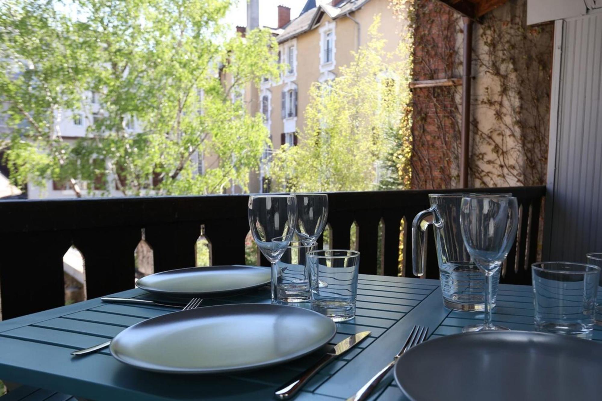 55 M2 Apart With Big Terrace In Annecy Downtown Luaran gambar